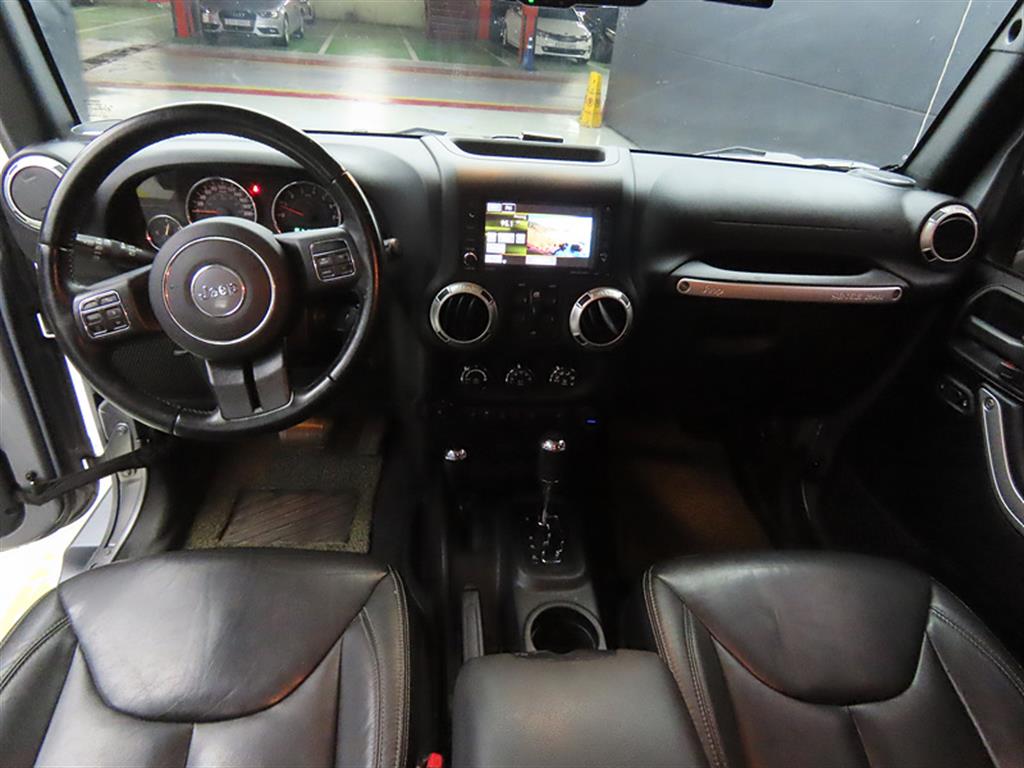 Jeep Wrangler - Vista 7