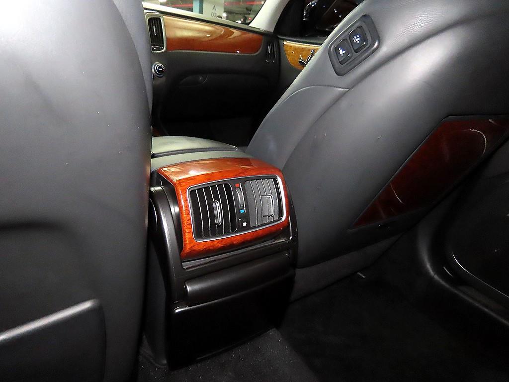 HYUNDAI Equus 2012 Negro - Importación desde Corea - HF Imports Iquique - Foto 17