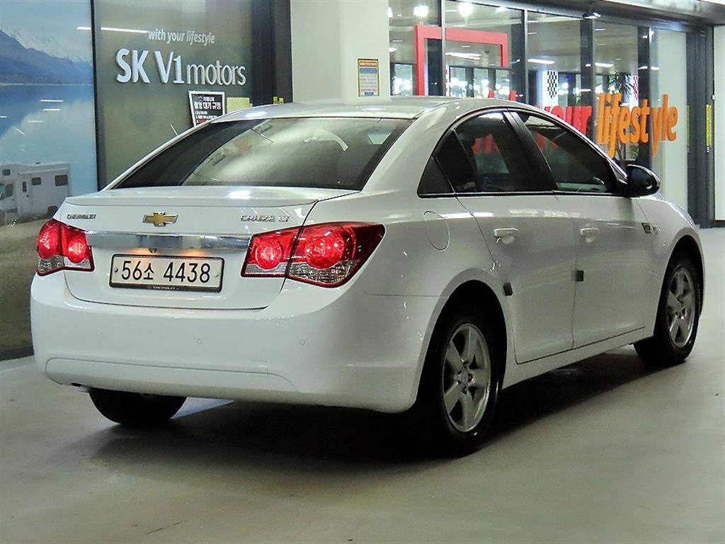 Chevrolet Cruise - Vista 4