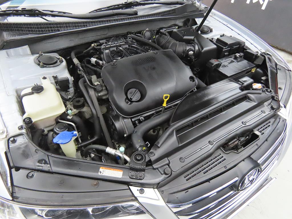 HYUNDAI Grandeur 2010 Plateado - Importación desde Corea - HF Imports Iquique - Foto 18