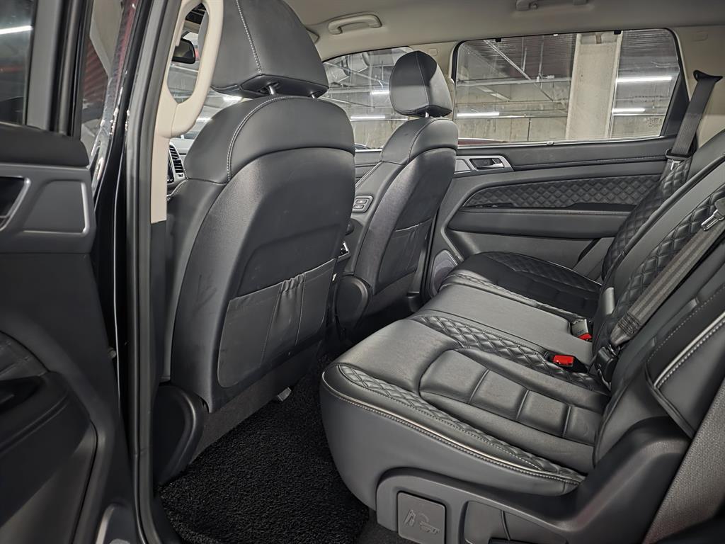 Ssangyong Rexton - Vista 9