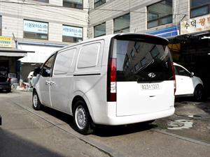 HYUNDAI Staria - Vista 8