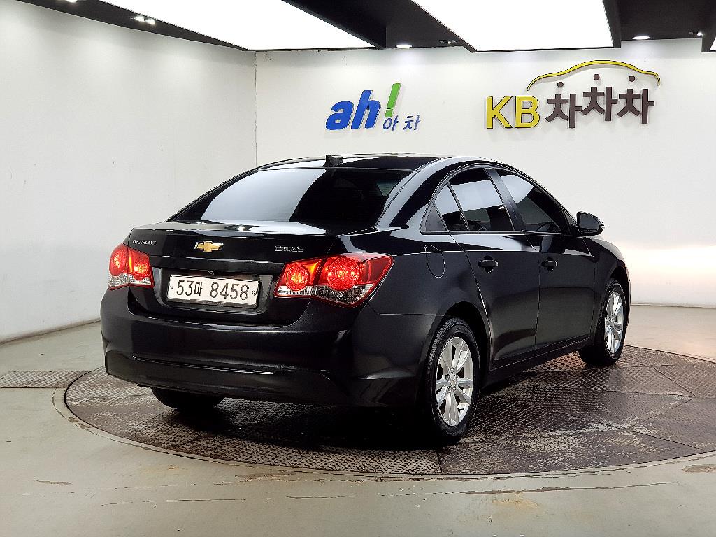 Chevrolet Cruise - Vista 4