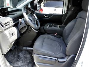 HYUNDAI Staria - Vista 10