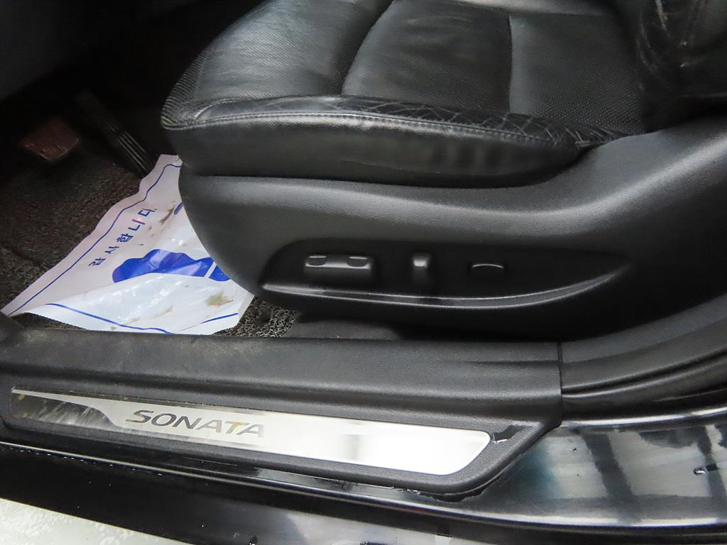 HYUNDAI Sonata 2012 Negro - Importación desde Corea - HF Imports Iquique - Foto 15