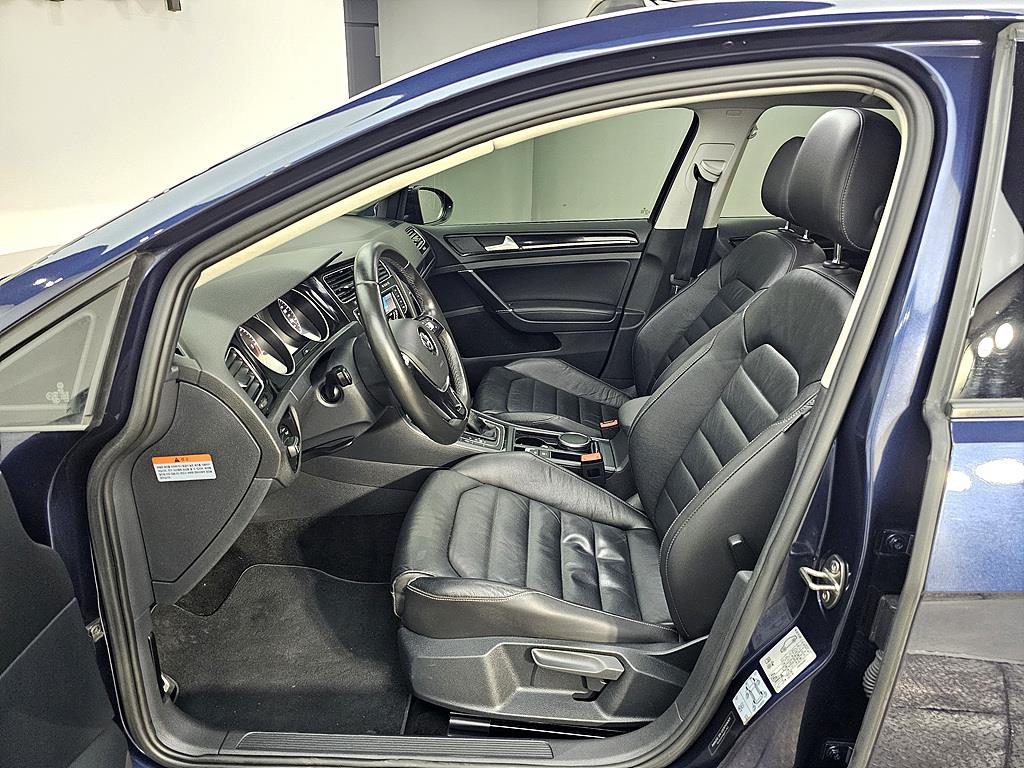 Volkswagen Golf - Vista 8