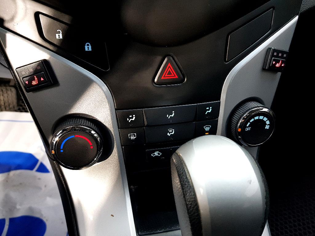 Chevrolet Cruise 2014 Negro - Importación desde Corea - HF Imports Iquique - Foto 16