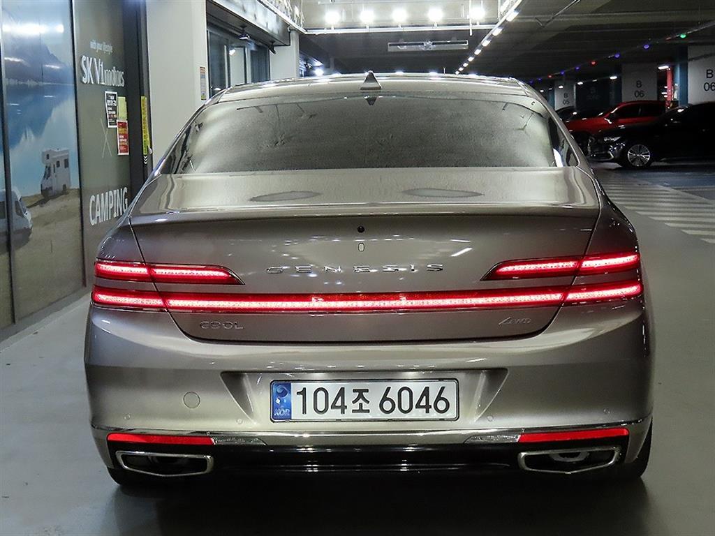 Genesis G90 - Vista 5