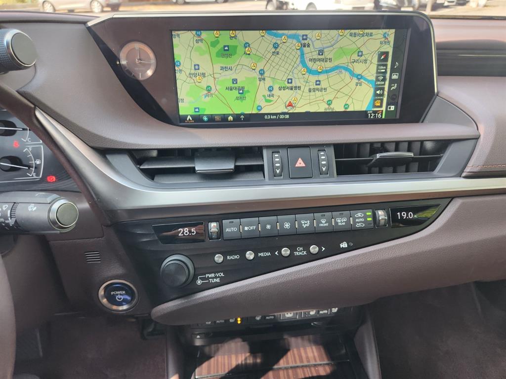 Lexus ES 2019 Blanco - Importación desde Corea - HF Imports Iquique - Foto 18