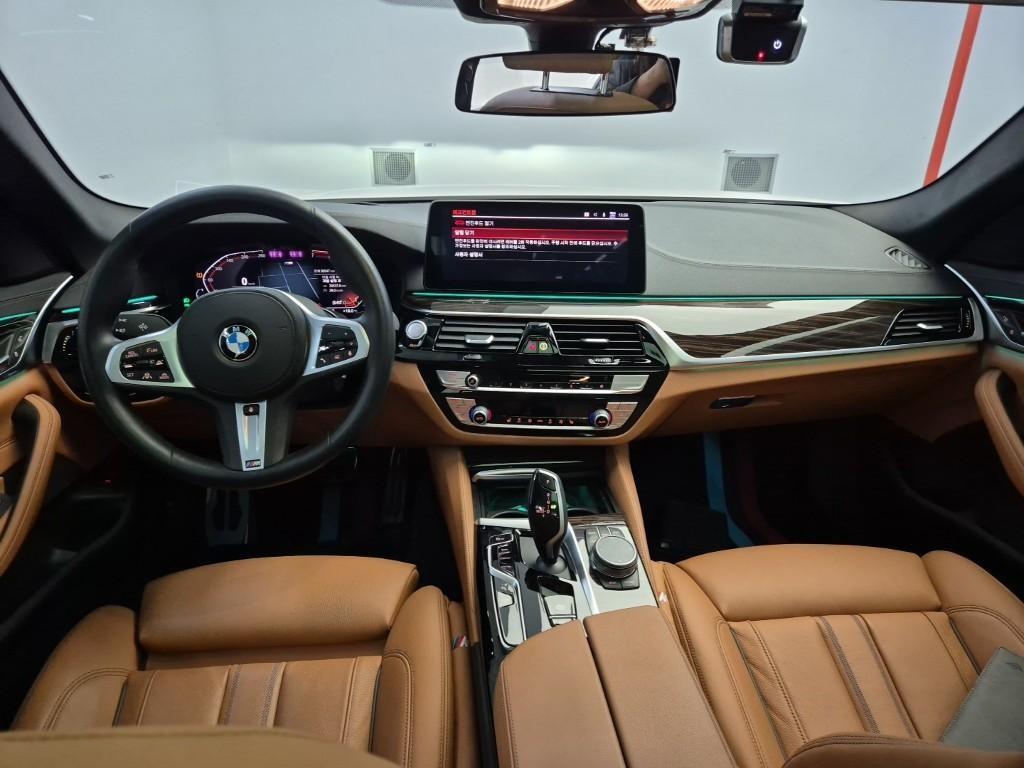 BMW 5 Series - Vista 7