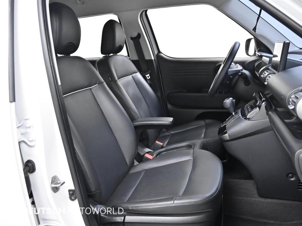 HYUNDAI Casper - Vista 10