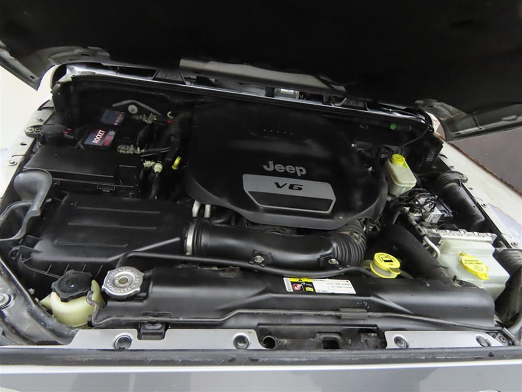 Jeep Wrangler 2016 Plateado - Importación desde Corea - HF Imports Iquique - Foto 19