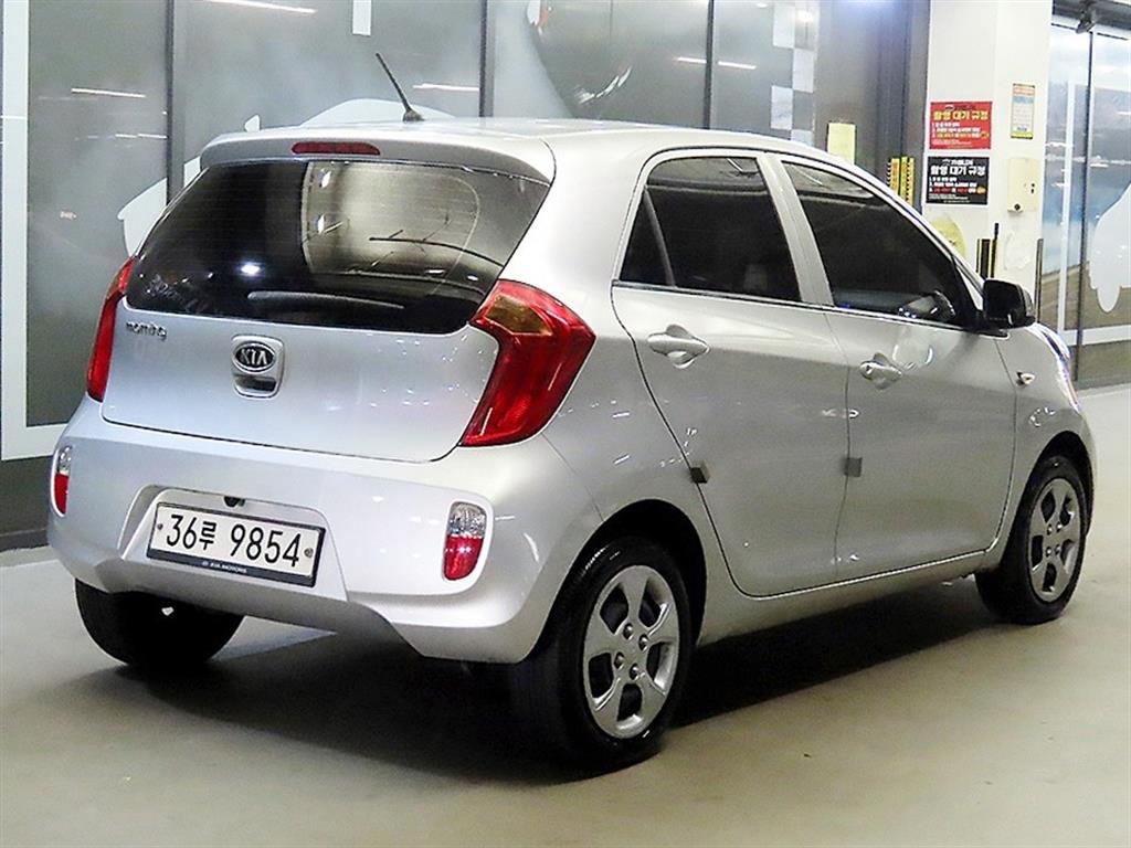 KIA Morning - Vista 4