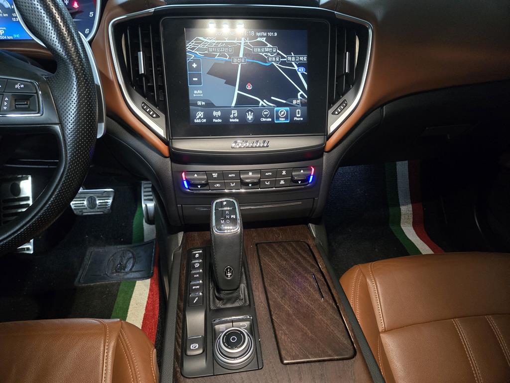 Maserati Ghibli - Vista 7