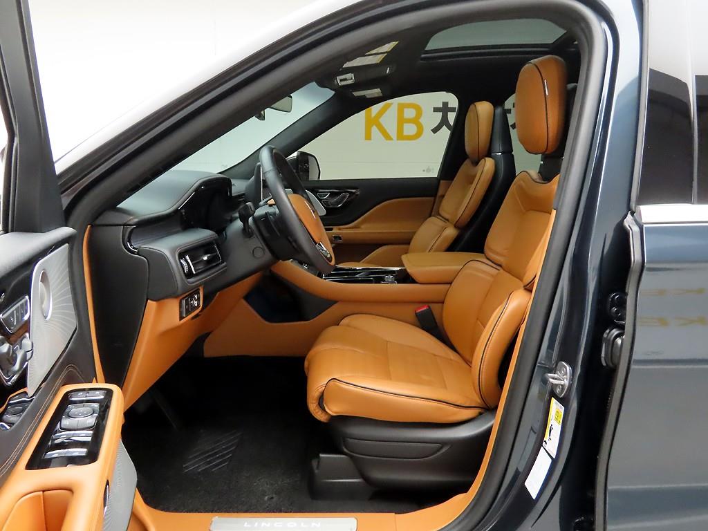 Lincoln Aviator - Vista 12