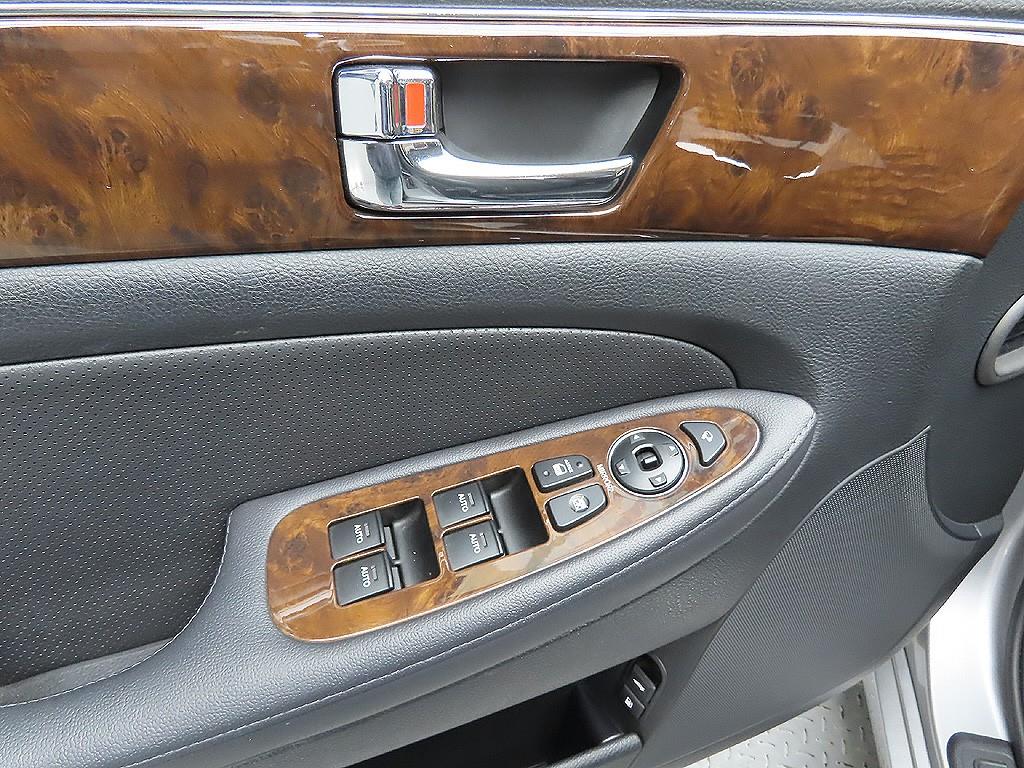 HYUNDAI Genesis 2011 Gris - Importación desde Corea - HF Imports Iquique - Foto 13