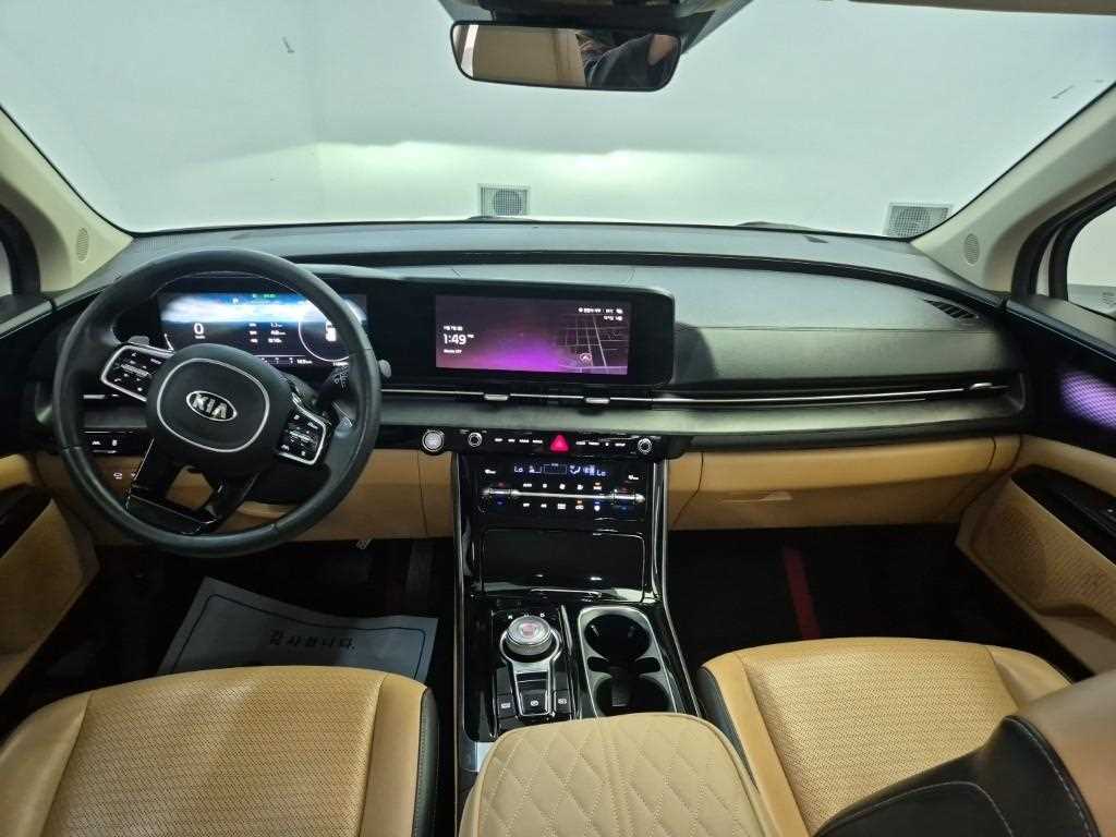 KIA Carnival - Vista 7