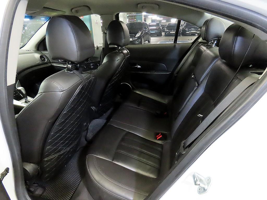 Chevrolet Cruise - Vista 7