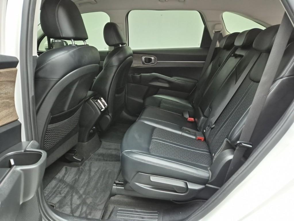 KIA Sorento - Vista 12