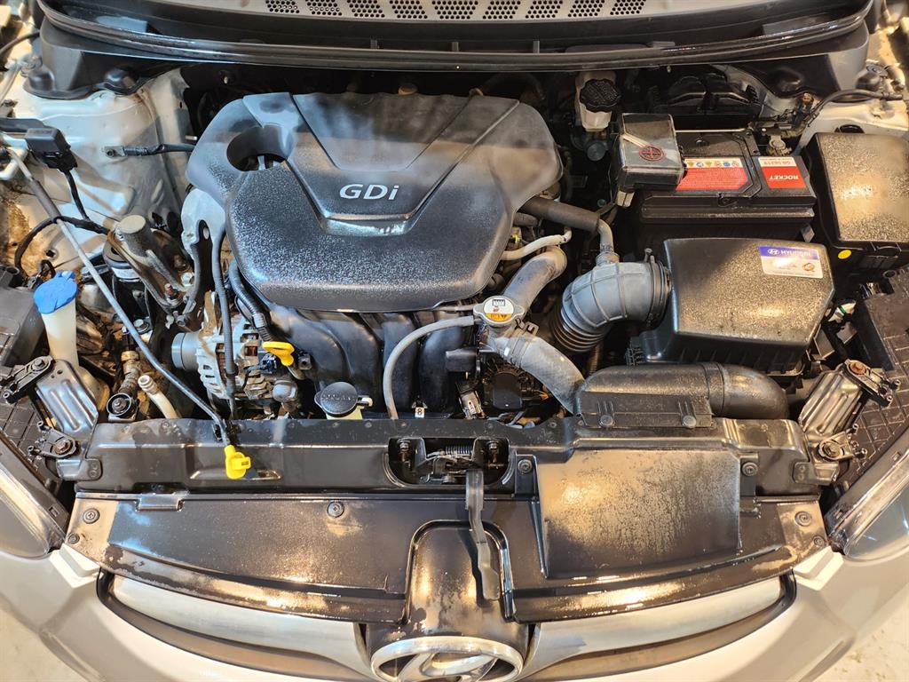 HYUNDAI Avante 2012 Gris - Importación desde Corea - HF Imports Iquique - Foto 18