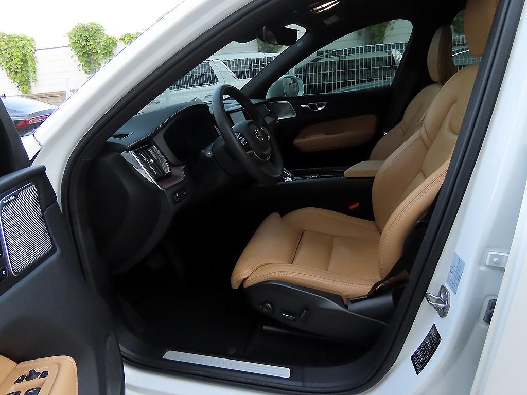 Volvo XC60 - Vista 5