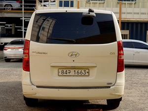 HYUNDAI Starex - Vista 6