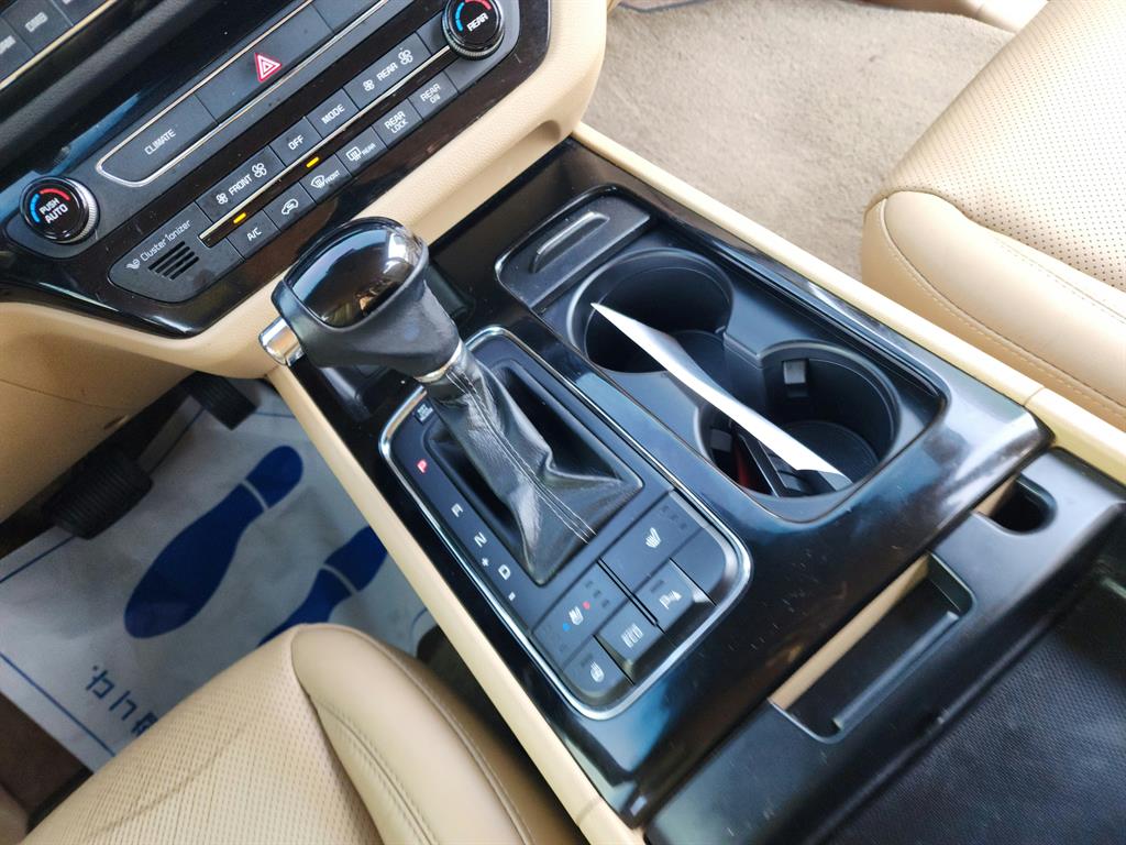 KIA Carnival 2016 Blanco - Importación desde Corea - HF Imports Iquique - Foto 13