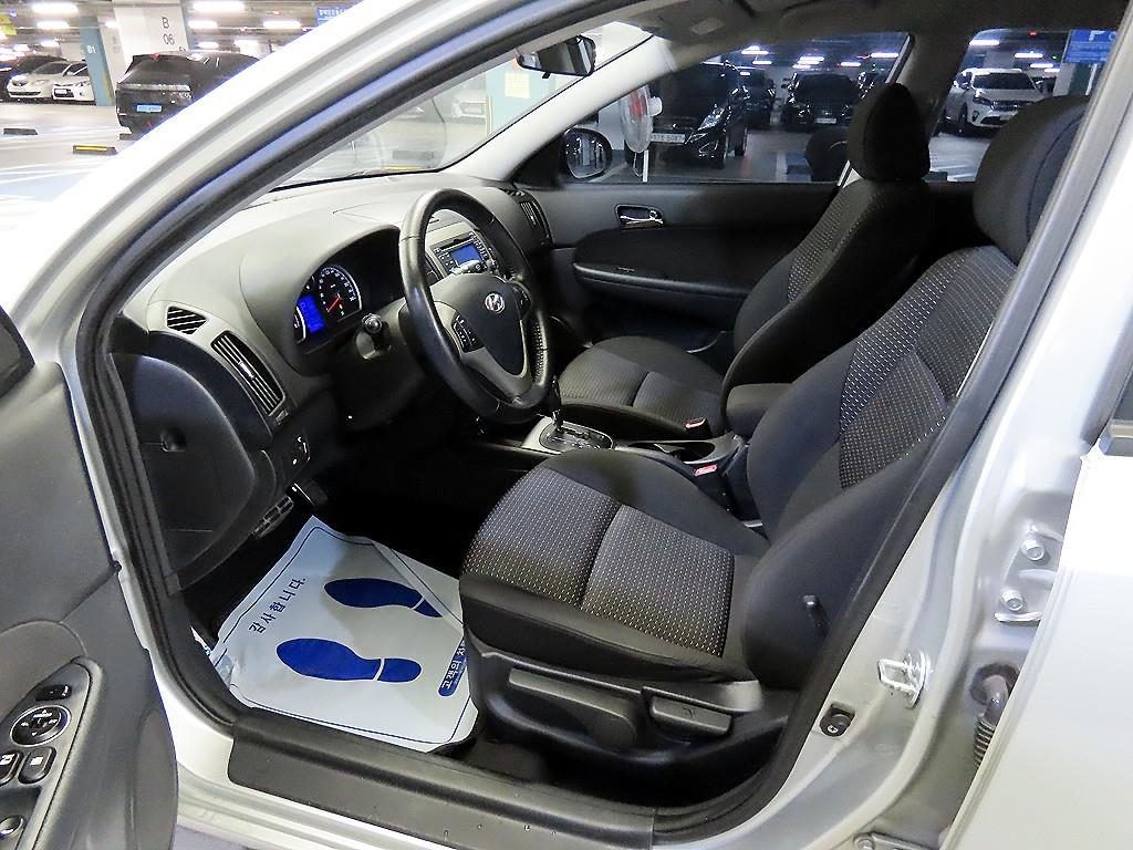 HYUNDAI i30 - Vista 6