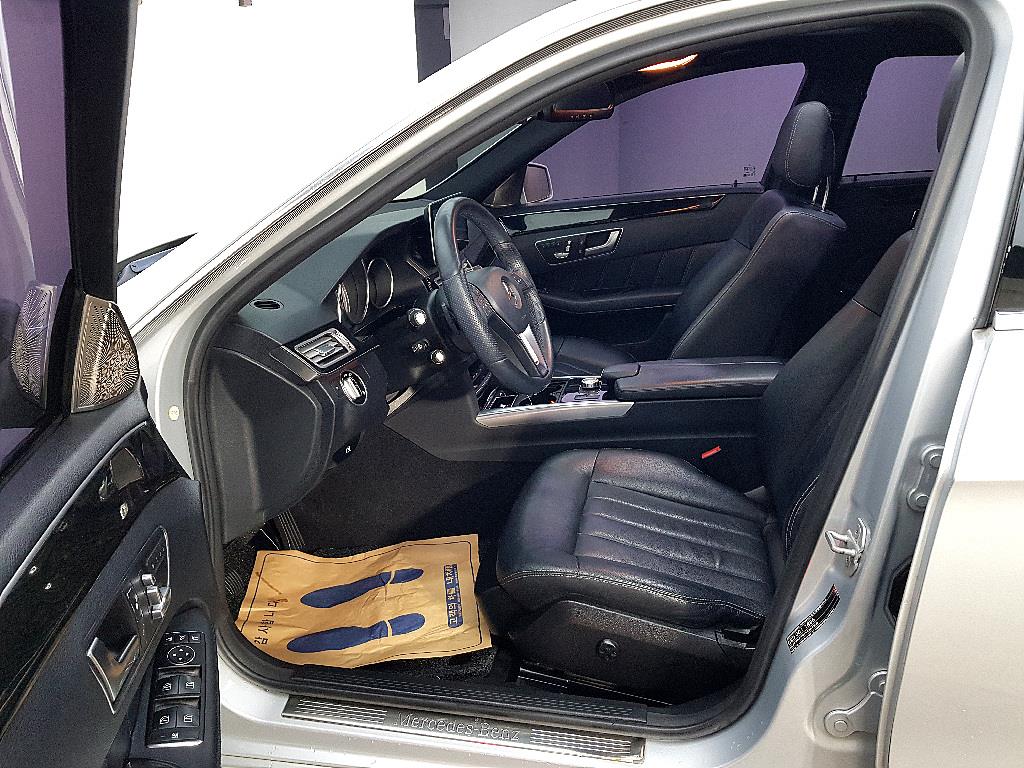 Mercedes Benz E class - Vista 8