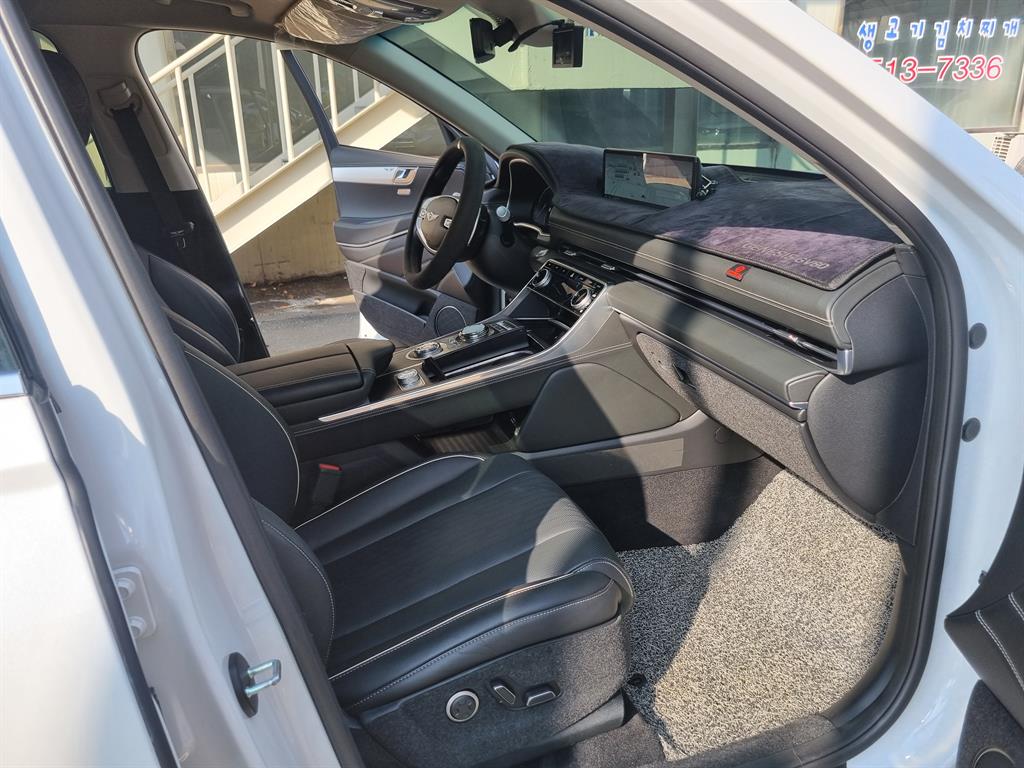 Genesis GV80 - Vista 12