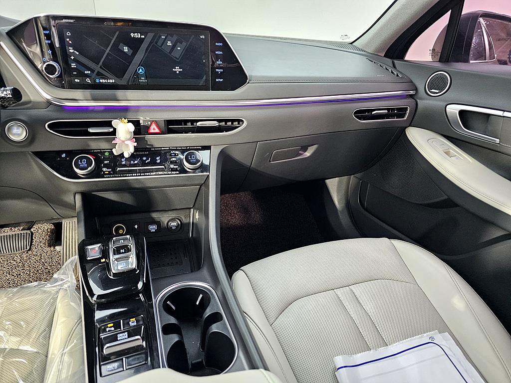 HYUNDAI Sonata - Vista 10