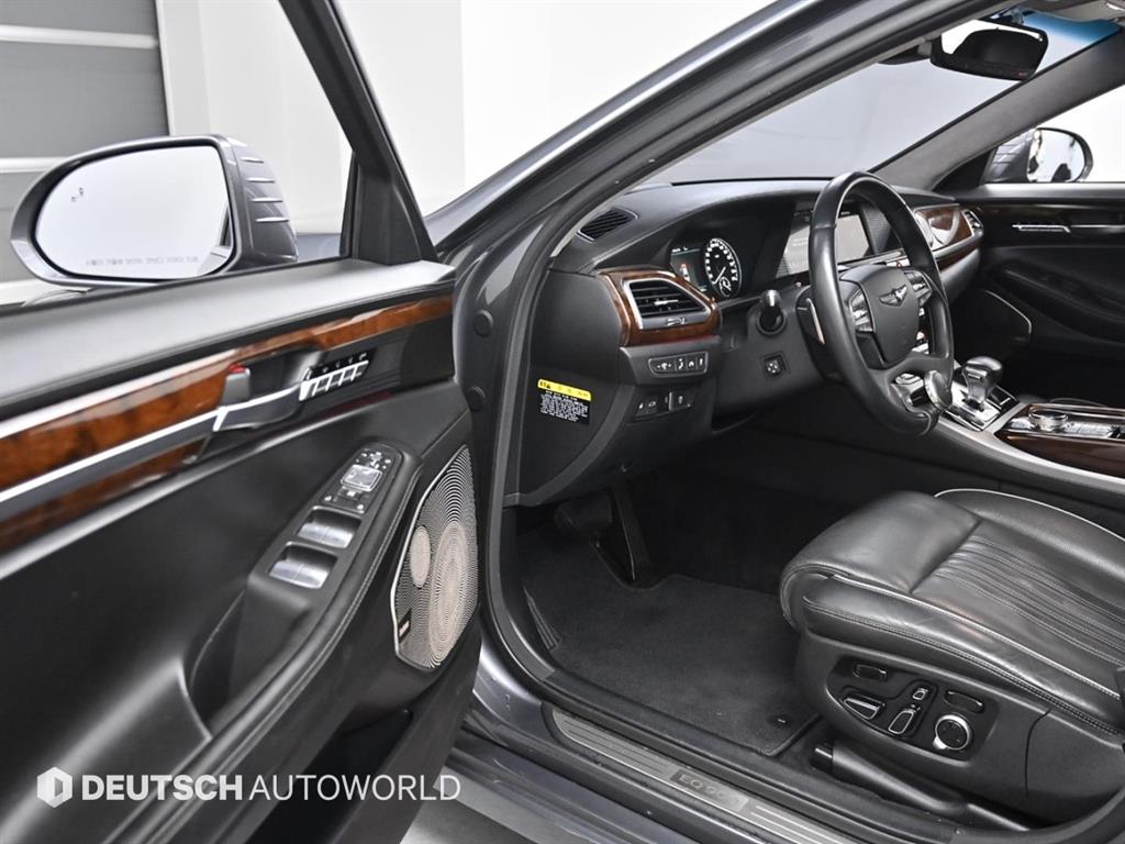 Genesis EQ900 - Vista 11