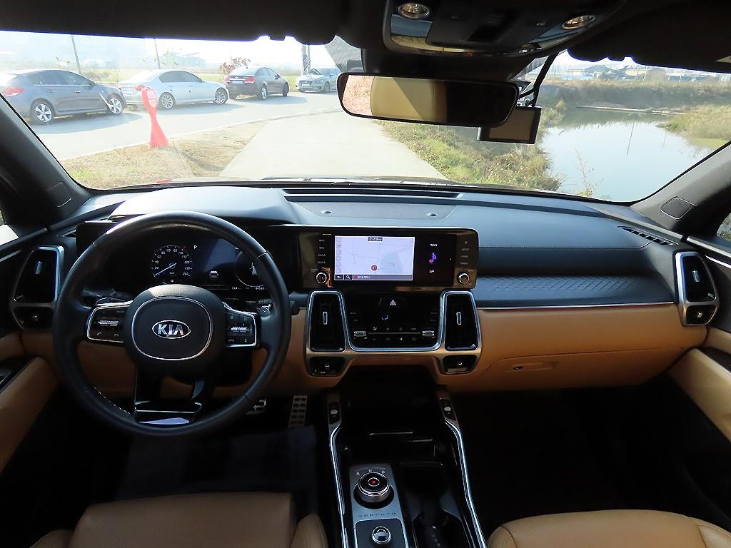 KIA Sorento - Vista 9