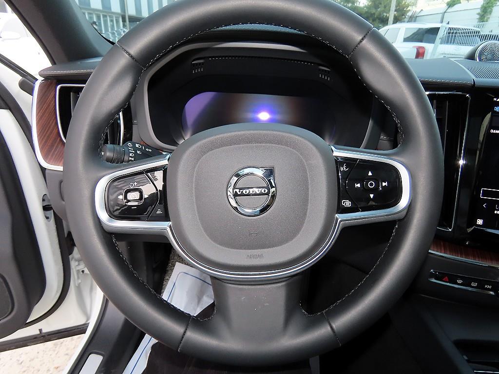 Volvo XC60 - Vista 8