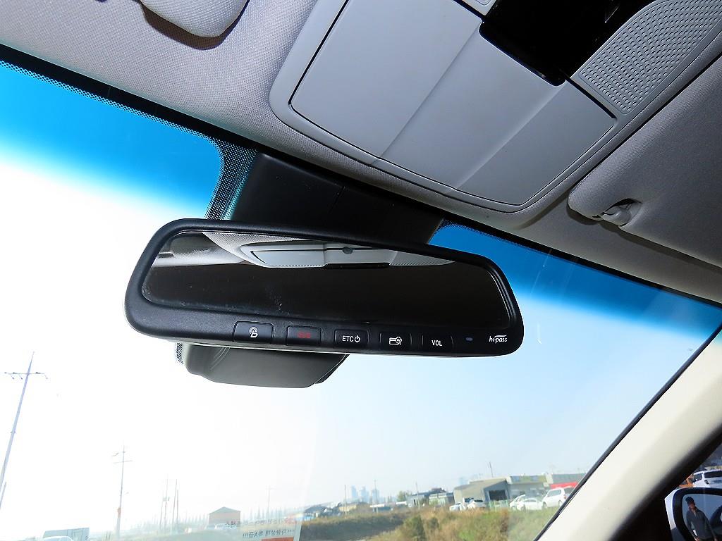 HYUNDAI Grandeur - Vista 12