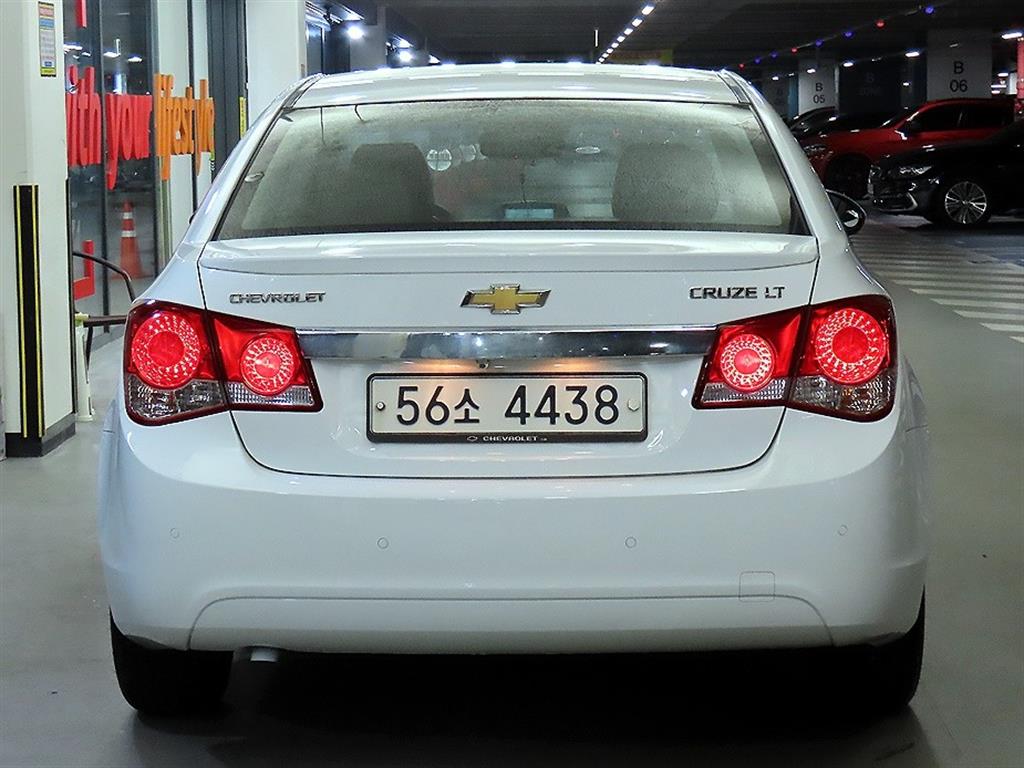 Chevrolet Cruise - Vista 5