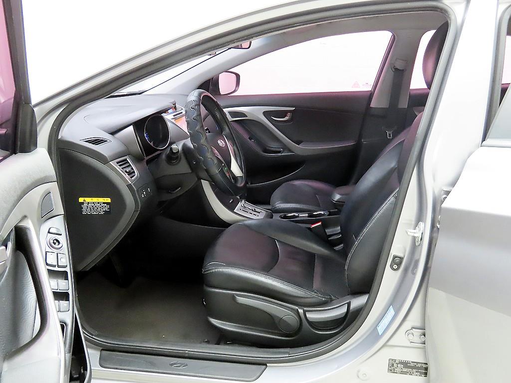 HYUNDAI Avante 2012 - Importación desde Corea - HF Imports Iquique - Foto 13