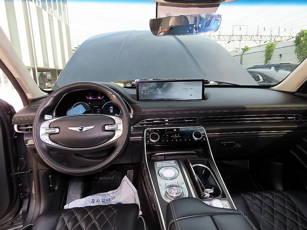 Genesis GV80 - Vista 7