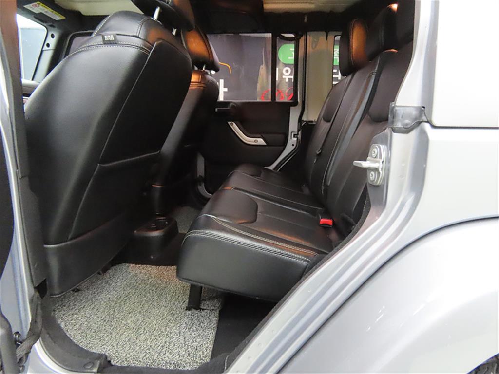 Jeep Wrangler - Vista 6