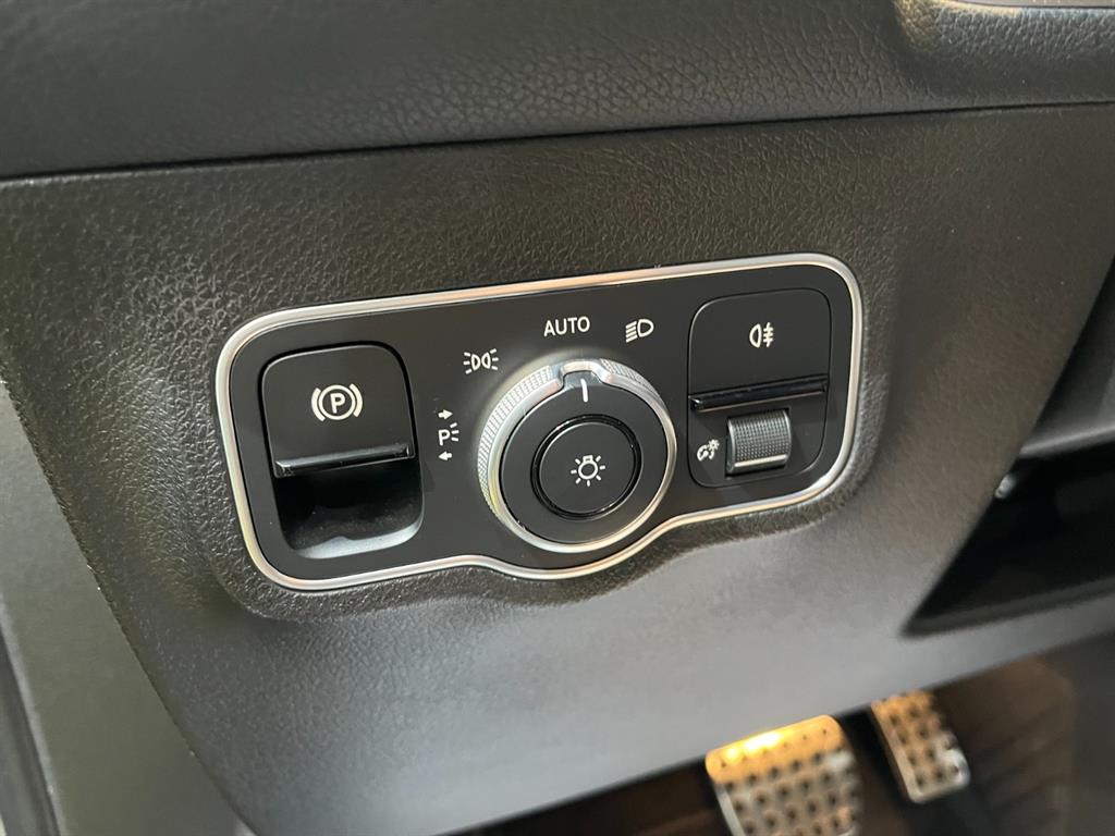 Mercedes Benz GLB Class - Vista 11