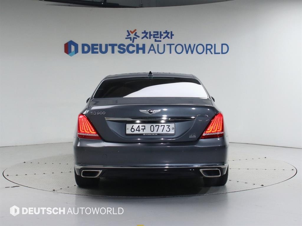 Genesis EQ900 - Vista 4