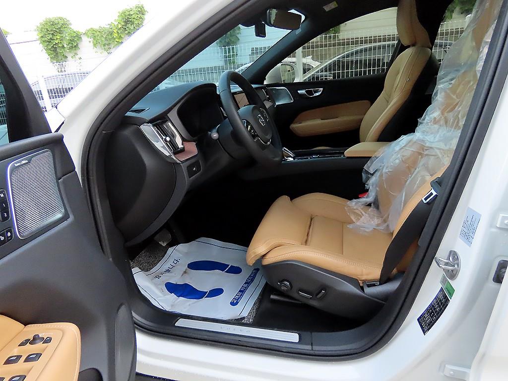 Volvo XC60 - Vista 5