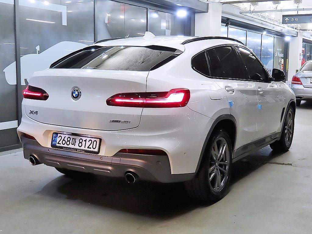 BMW X4 - Vista 4