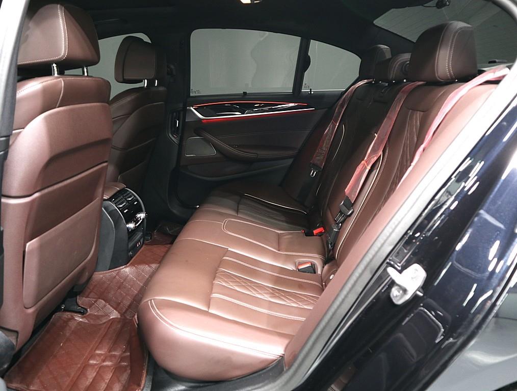 BMW 5 Series - Vista 10