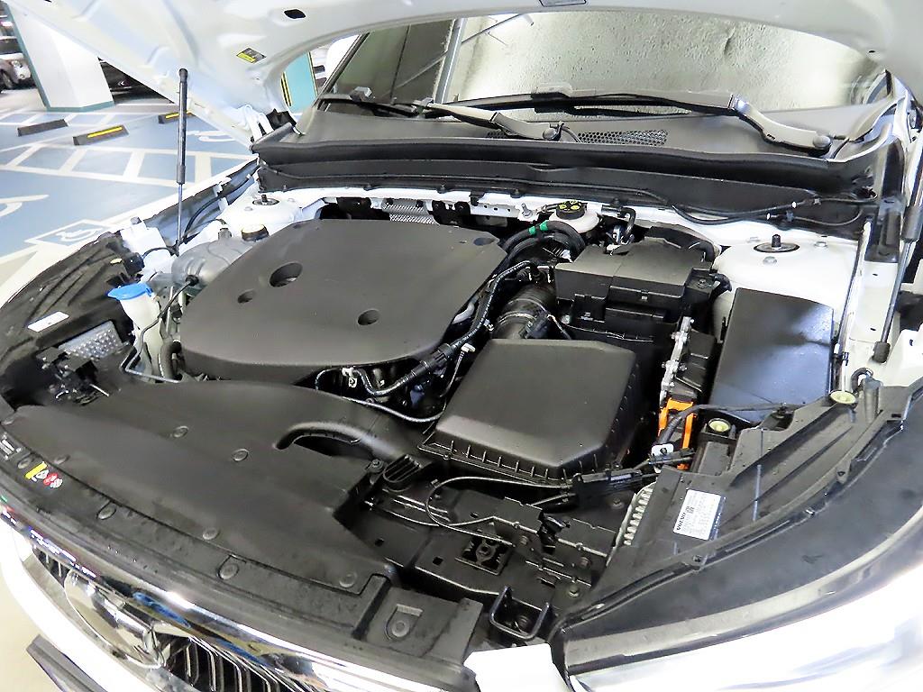 Volvo XC40 2024 Blanco - Importación desde Corea - HF Imports Iquique - Foto 19