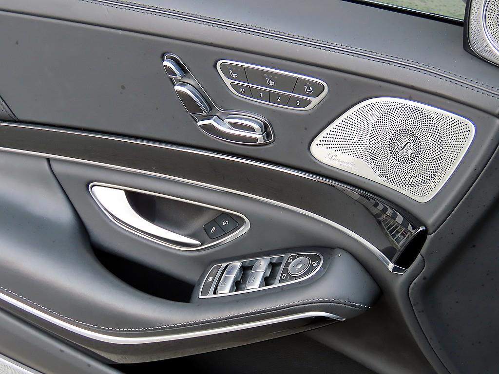 Mercedes Benz S Class - Vista 12