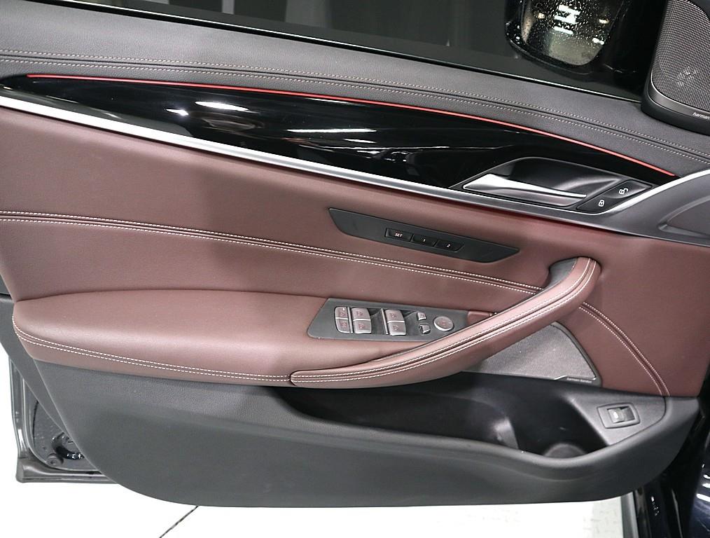 BMW 5 Series - Vista 8