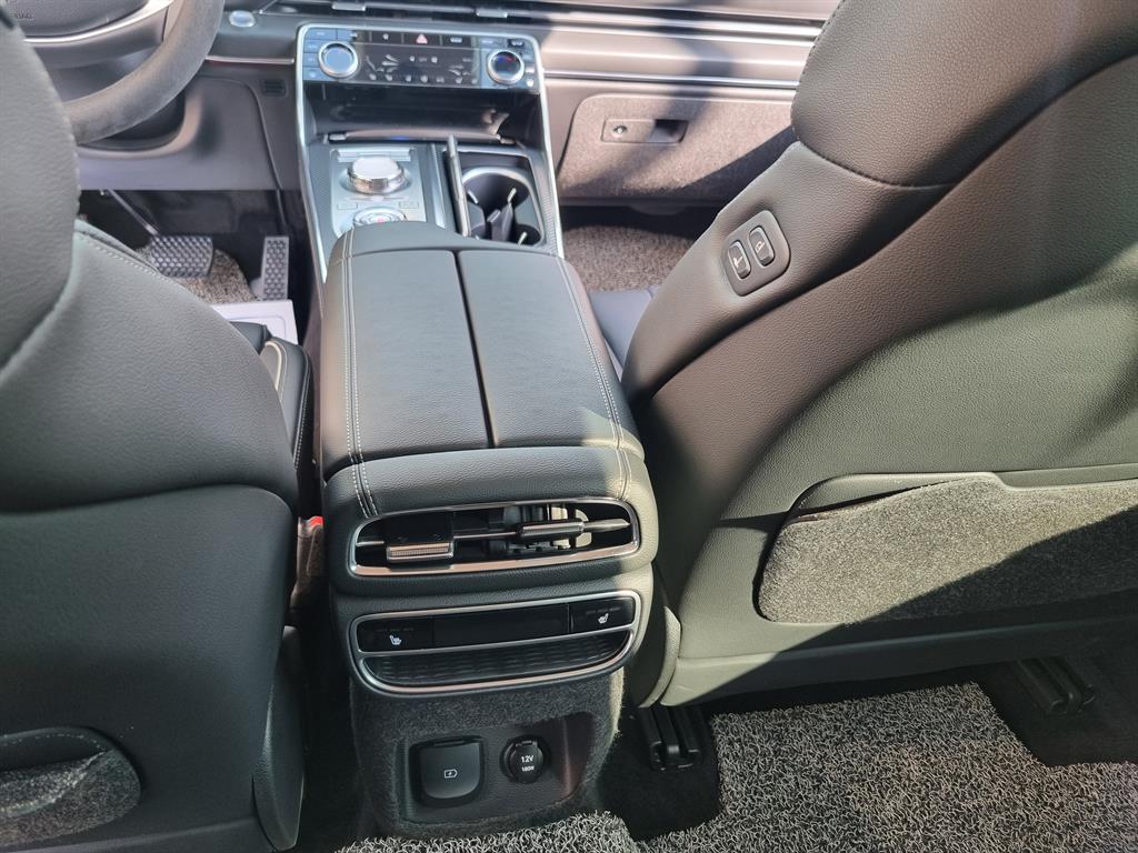 Genesis GV80 2023 Blanco - Importación desde Corea - HF Imports Iquique - Foto 13