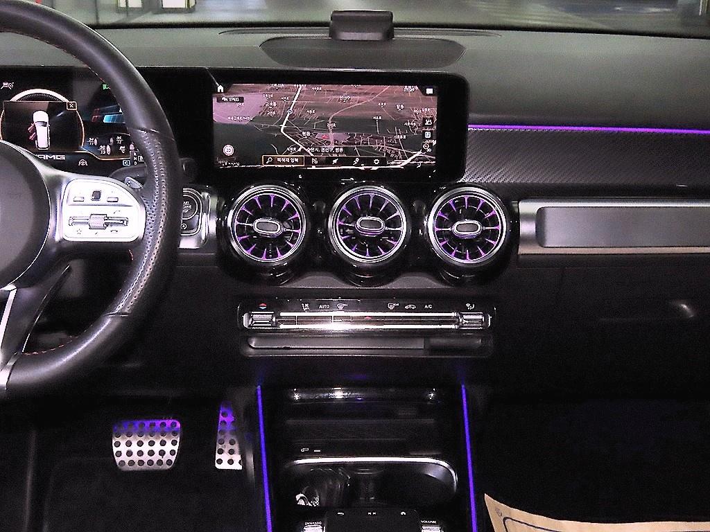 Mercedes Benz GLB Class - Vista 11