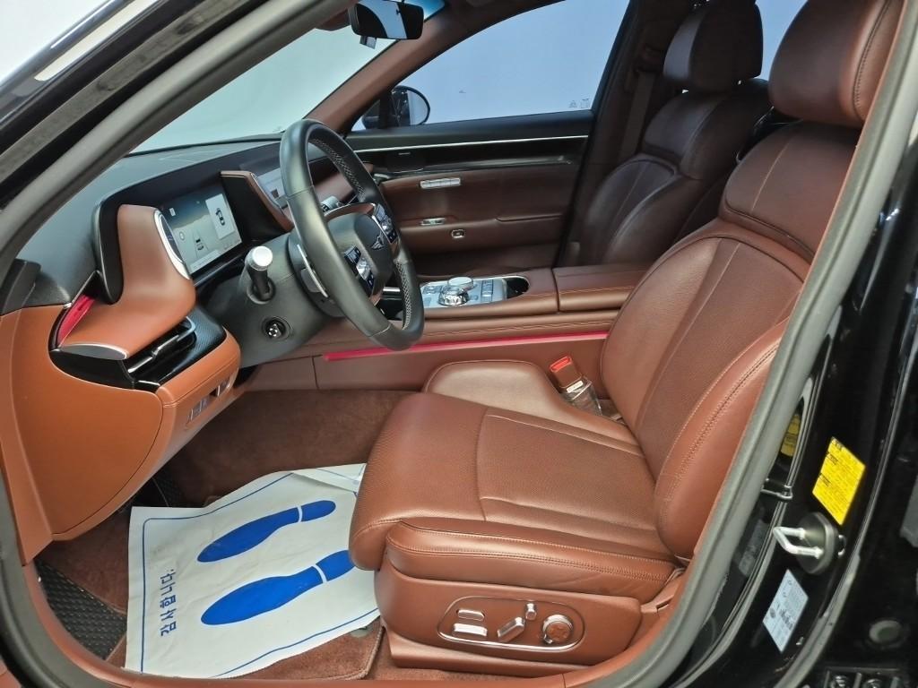 Genesis G90 - Vista 12